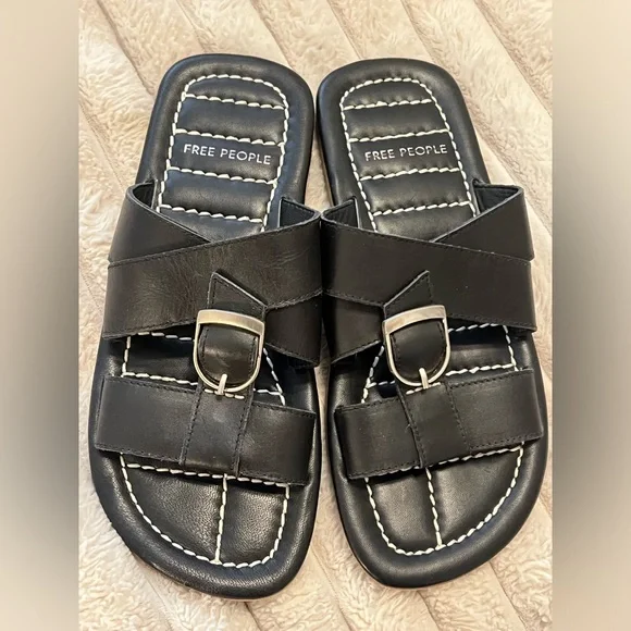 FREE PEOPLE SLOAN BUCKLE SANDALS - BLACK - Picture 4 of 8